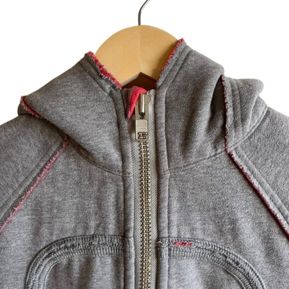 Lululemon Scuba Hoodie Size 4 Grey Pink Factory Distressed - Picture 3 of 16